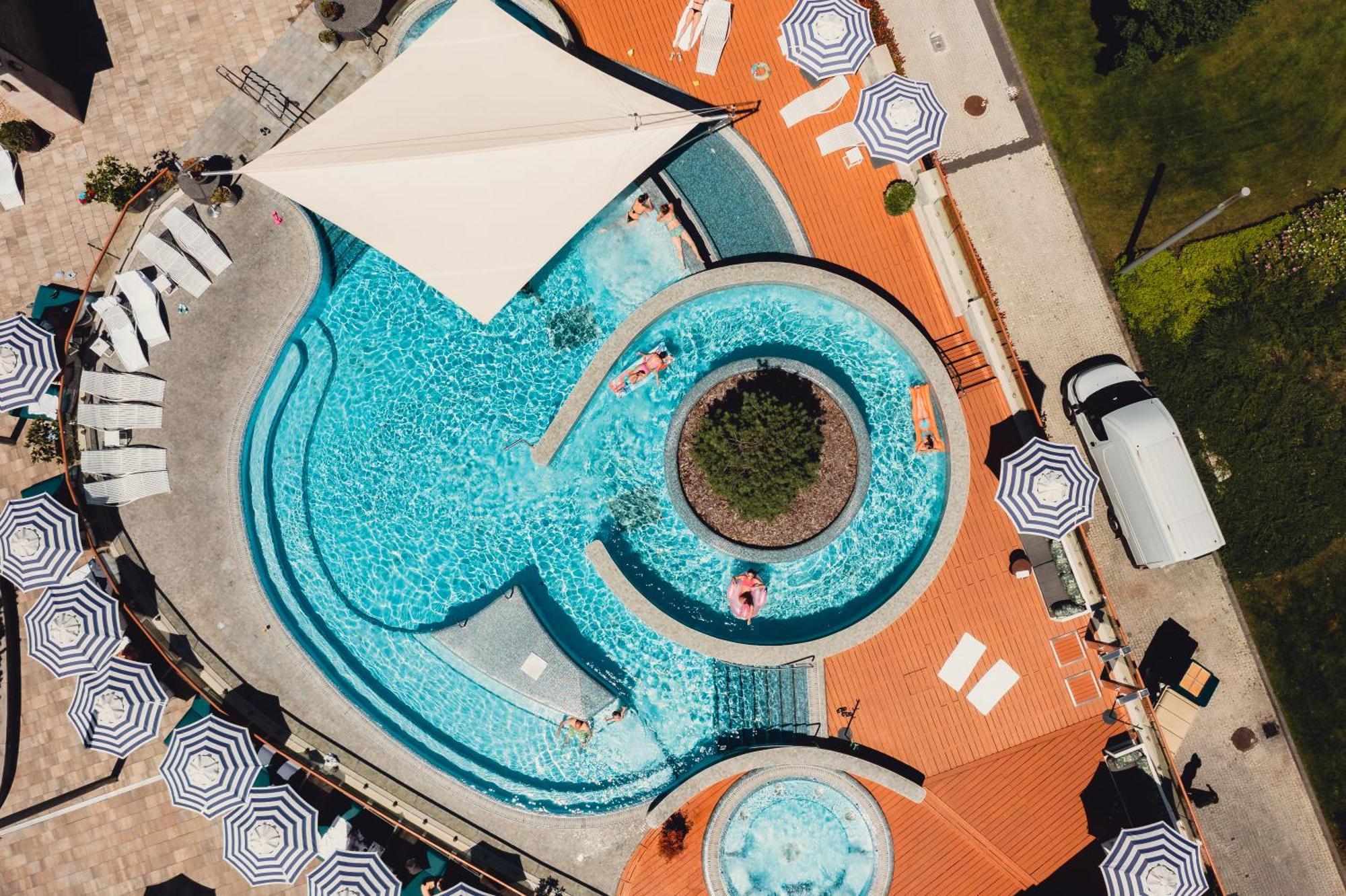 Avalon Resort & Spa ميسكولك المظهر الخارجي الصورة